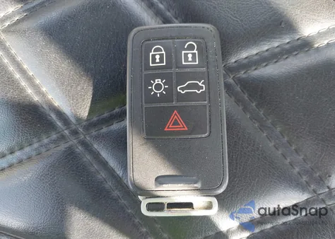 2010 Volvo Xc70 T6 from USA, damaged, VIN YV4992BZ6A1080966